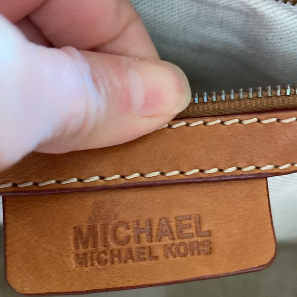 Michael Kors Santorini Tote - Picture 10 of 13